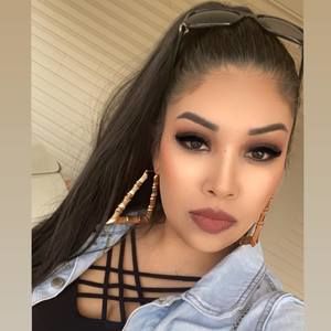 Meet your Posher, Yessi